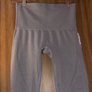 Gym shark leggings